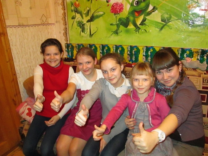 Костромские добровольцы-РСМовцы оказывают помощь детям из многодетной семьи